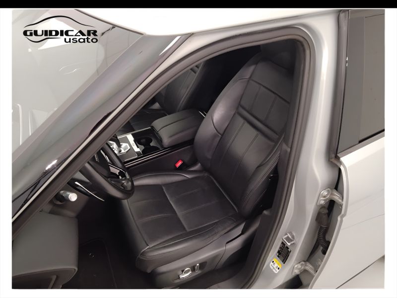 GuidiCar - LAND ROVER Range Rover Evoque 2021 Evoque 2.0d i4 mhev R-Dynamic S awd 163cv auto Usato
